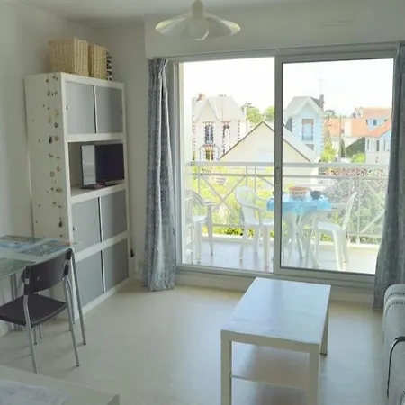 Studio Proche Centre Ville 1